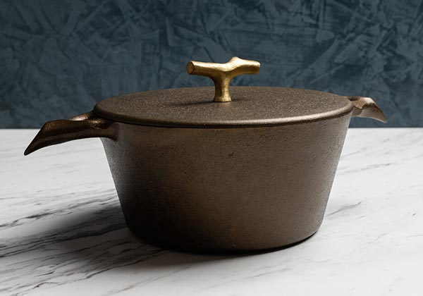 Nest Homeware Cast Iron Dutch Oven