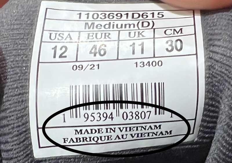 Brooks Running Shoe Tag with Made in Vietnam